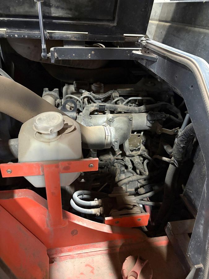 Used DOOSAN D70-5 7 TON CAP. FORKLIFT