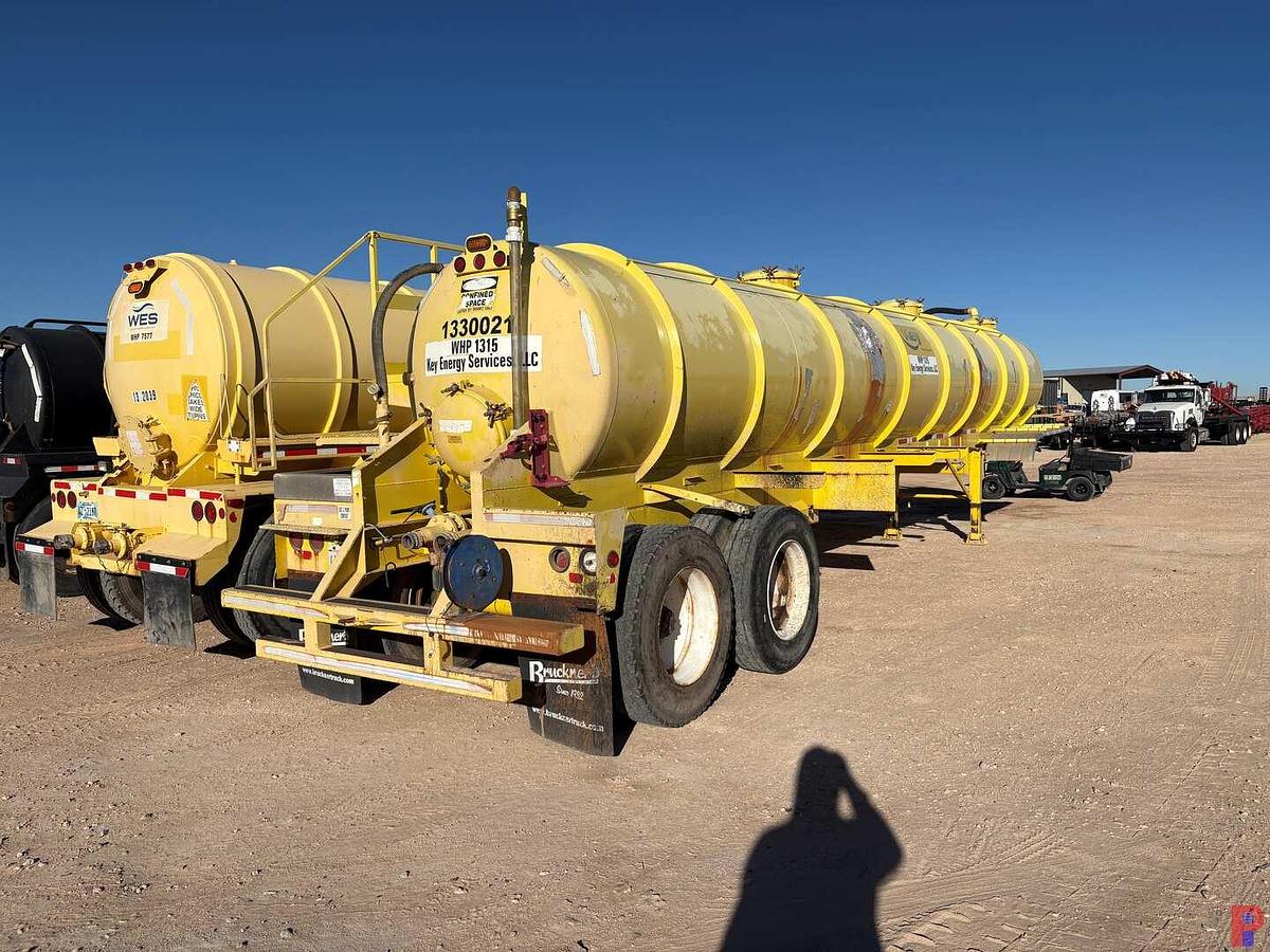Used 2010 5,880 GALLON T/A VACUUM TRAILER