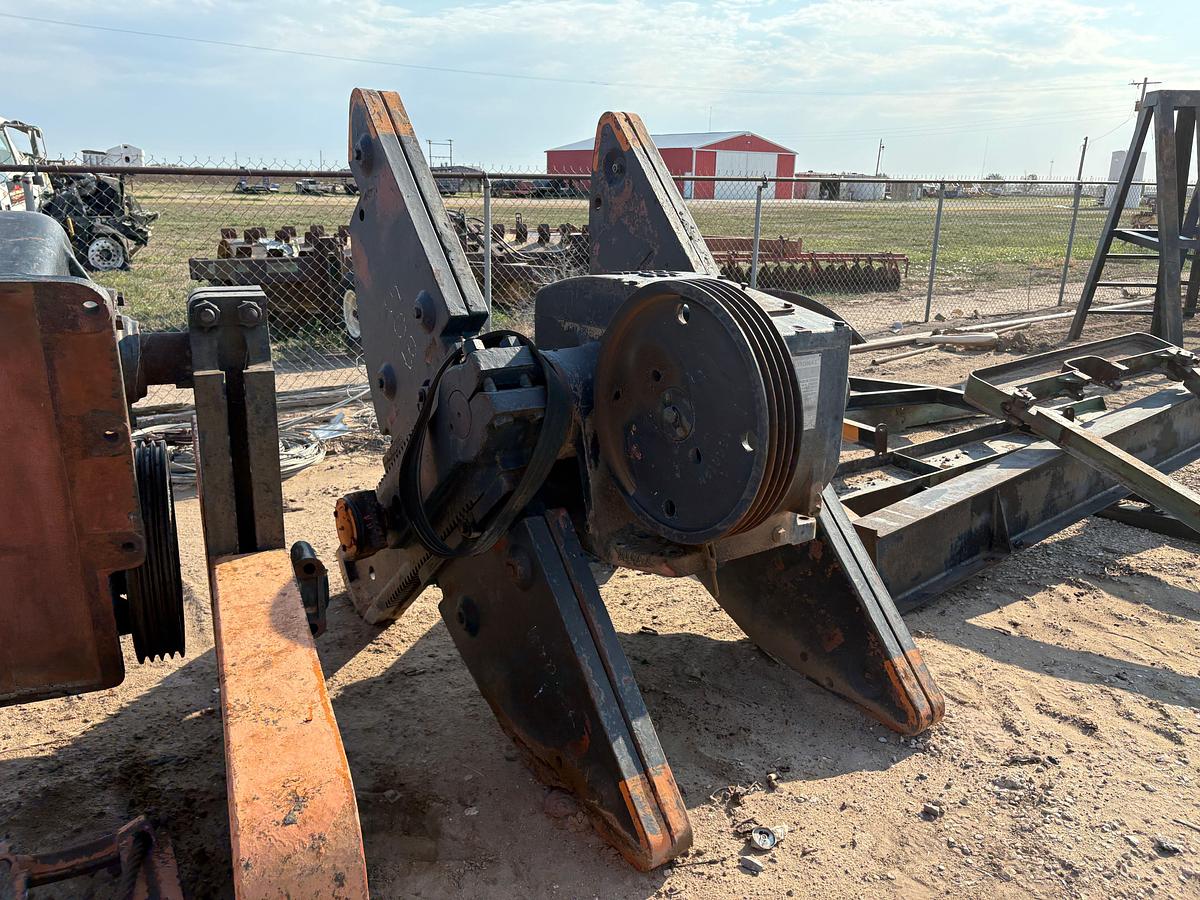 Used National F-80D pumping unit & pupco D5705 pumping unit gear box