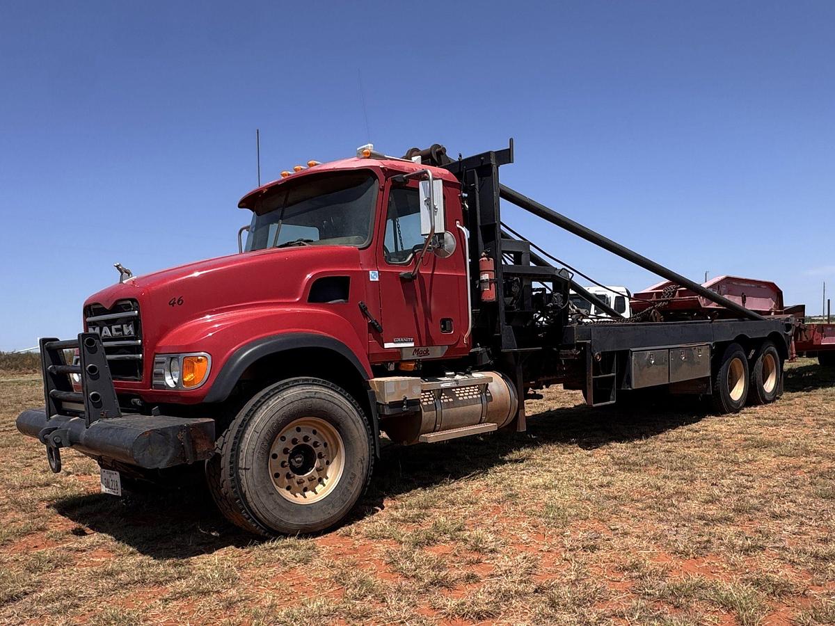 Used 2007 MACK CV713 T/A POLE WINCH TRUCK