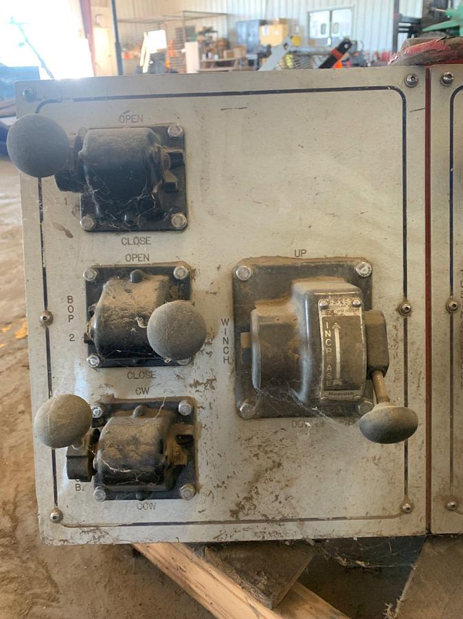 Used Taylor Rigs Pneumatic Control Board w/ Pallets of Hydraulic and Air Hoses