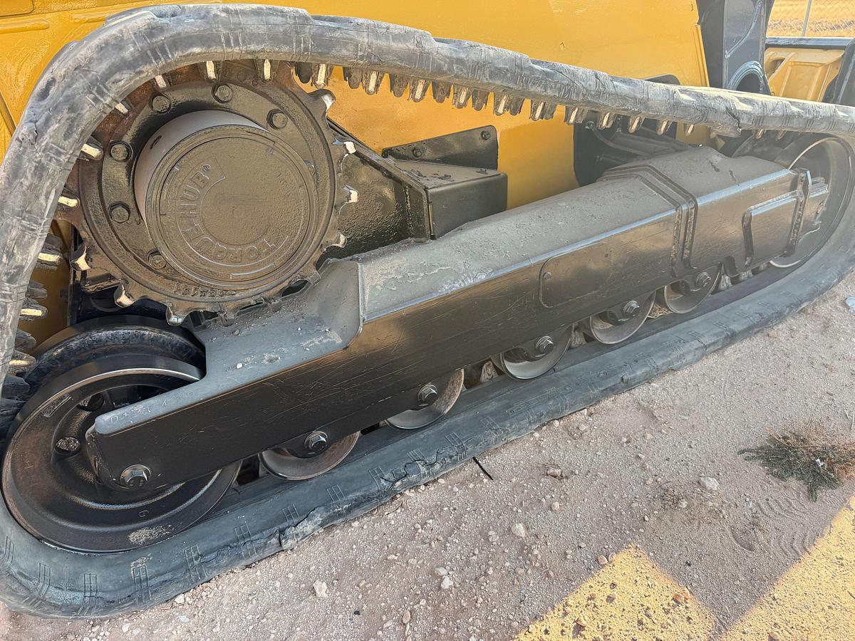 Used 2016 JOHN DEERE 333G SKID STEER LOADER