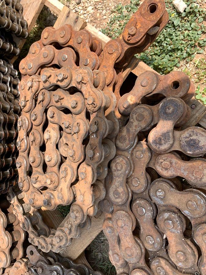 Used Pallet of 2” and 4” Diamond Gear Chain