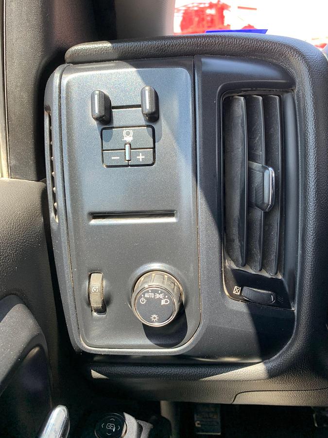Used 2022 CHEVROLET SILVERADO 6500HD