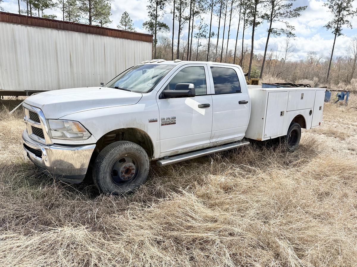 Used 2018 RAM 3500 HD CREW CAB 4WD SERVICE TRUCK