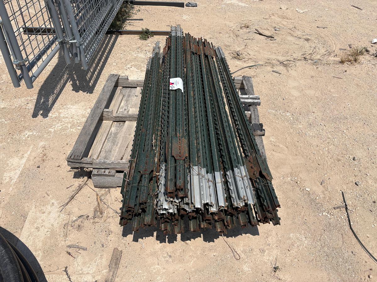 Used Pallet w/ (75+) 6’ T-posts