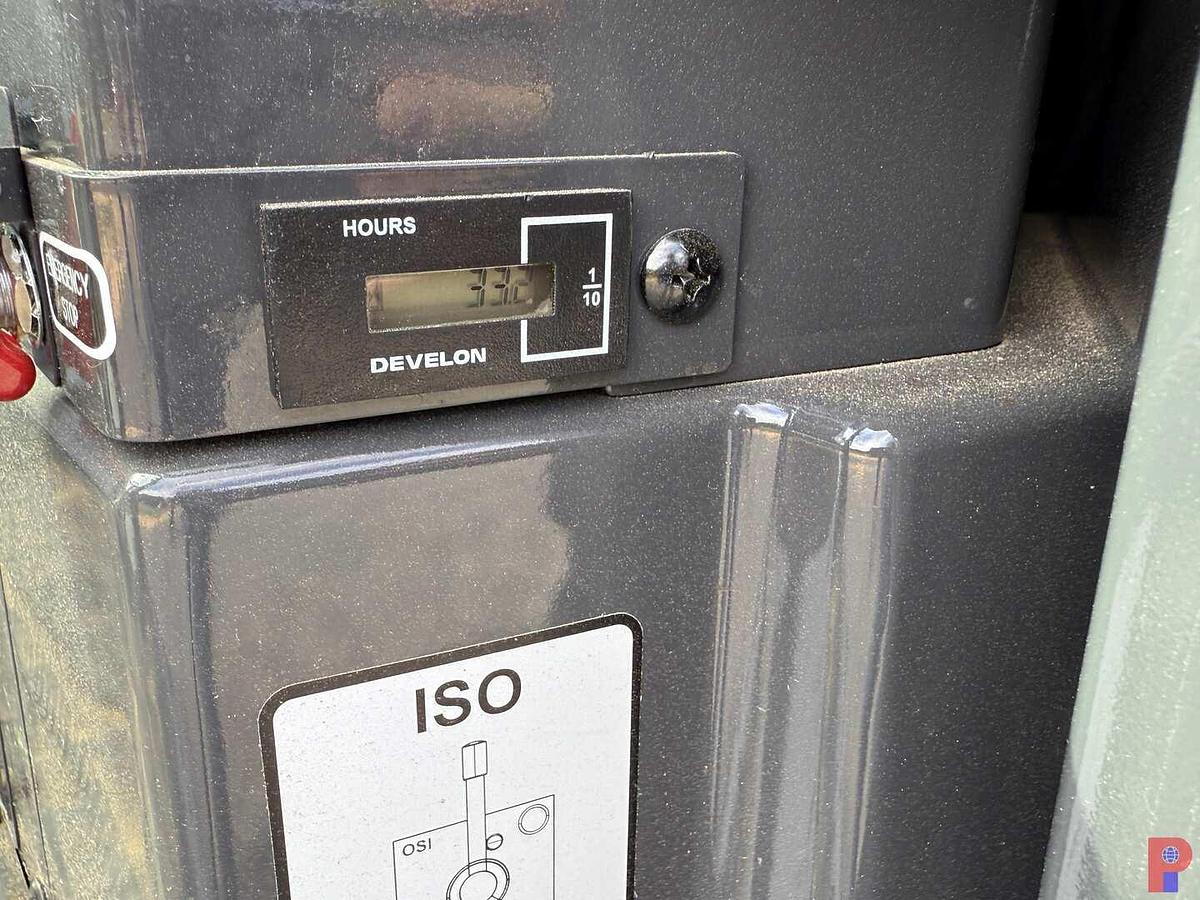 Used (NEW) DEVELON DX27Z-7 COMPACT MINI EXCAVATOR