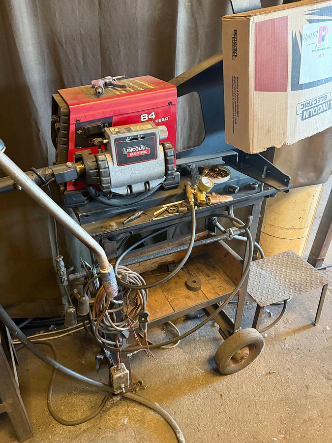 Used Lincoln Electric Flex Tec 450 Welder w/ Flex Feed 84 Wire Feeder & Bug-0 support stand