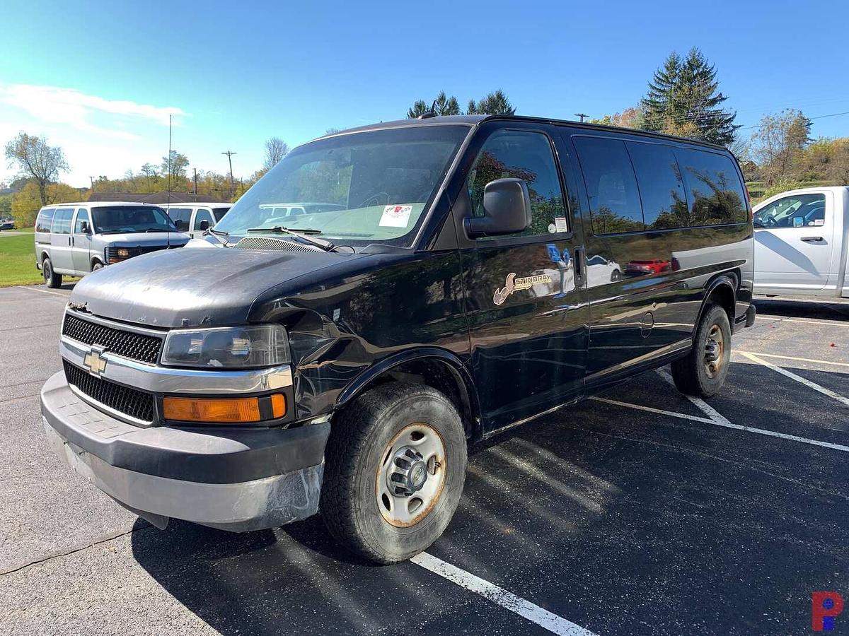 Used 2014 CHEVROLET EXPRESS PASSENGER VAN