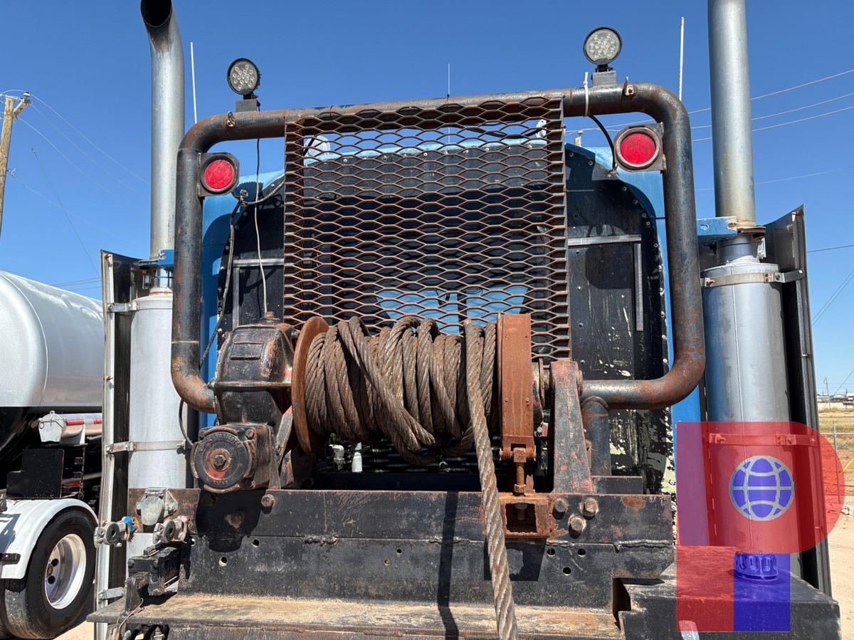 Used 1998 PETERBILT 379 T/A DAYCAB WINCH TRUCK