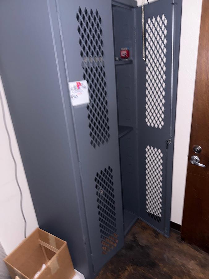 Used LOT W/ CONTENTS OF GAUGE ROOM INCLUDING (50+) (UNUSED) IN-ACT & NON API UP TO 11” THREAD GAUGE & METAL LOCKERS
