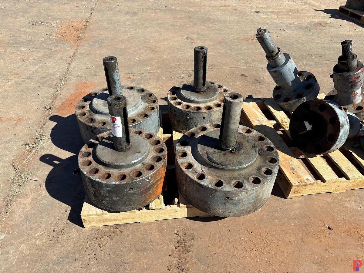 Used (4X$) (4) 15K FRAC VALVE LOWER BONNET & STEM PROTECTORS