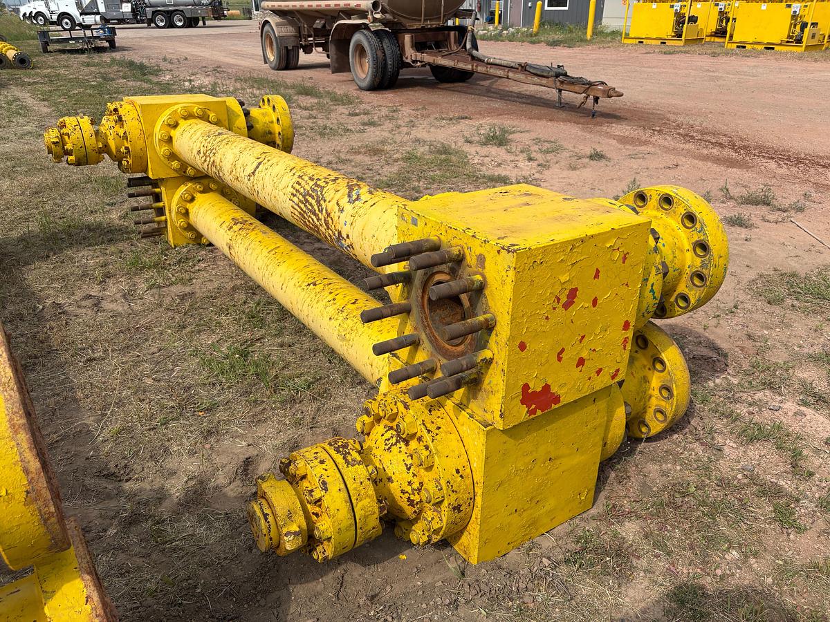Used (2) 7-1/16” x 10’L spacer spools w/ (4) fluid crosses, (4) 20”l spools, & weco flanges