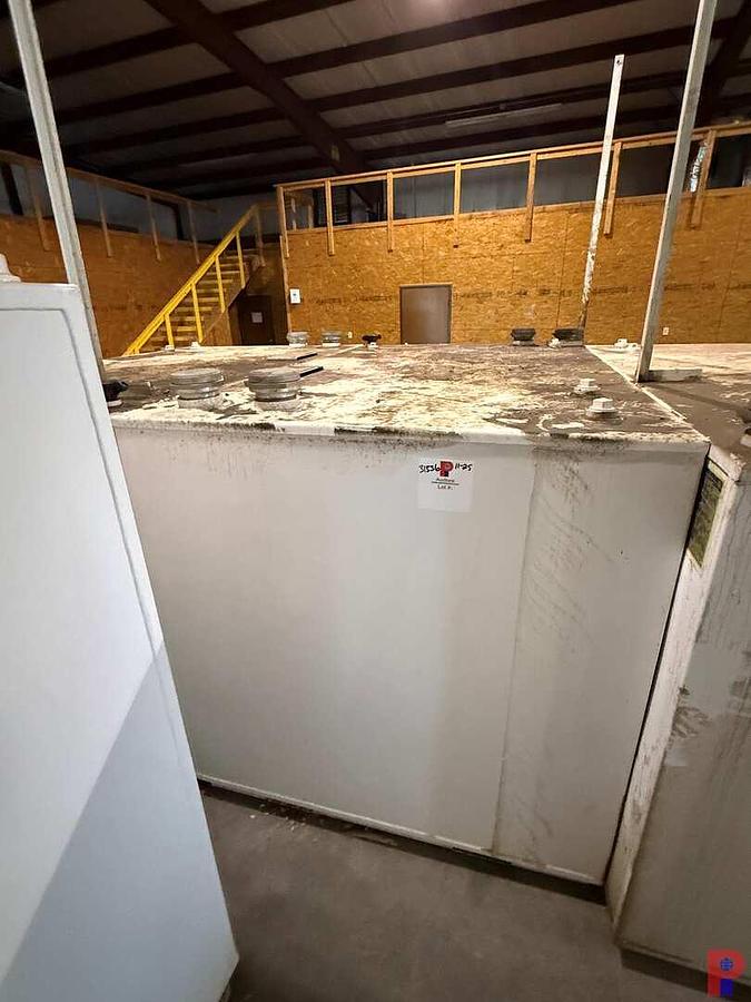 Used 2017 BLAZER MFG. 94”L X 57”W X 56”H 1,000 GALLON STORAGE LUBE TANKS