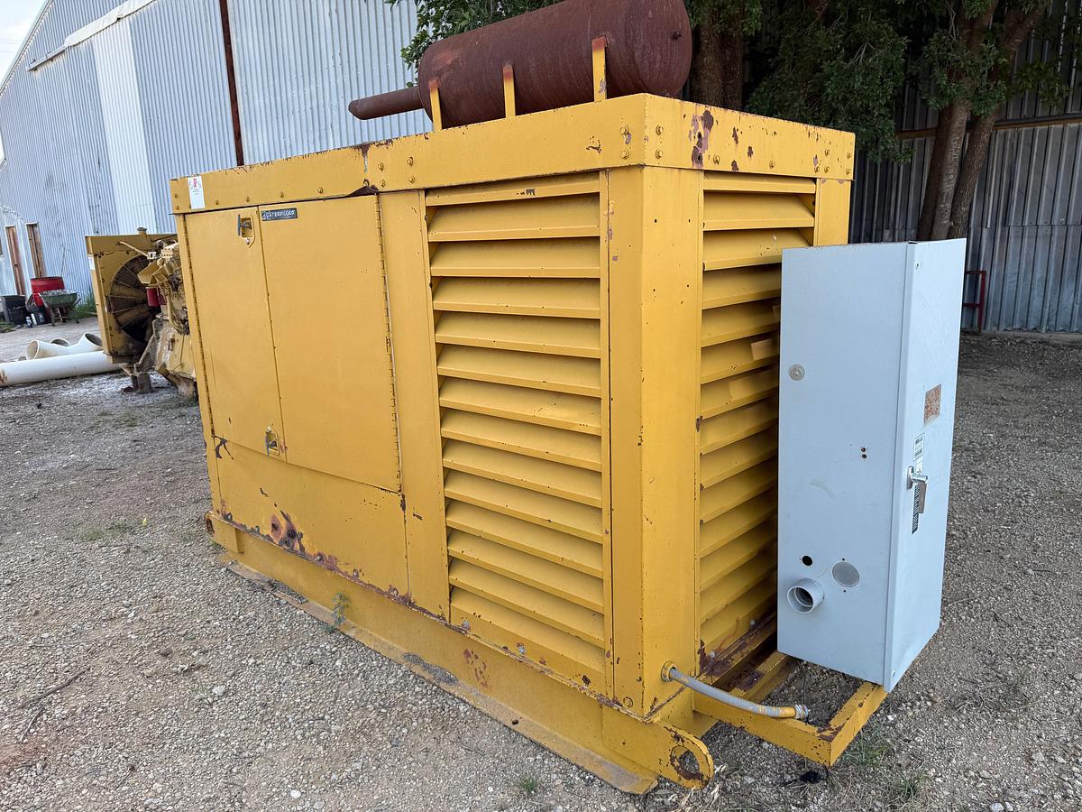 Used CATERPILLAR 105-KW 3-PHASE GENERATOR SET P/B CAT 3304T DIESEL ENGINE