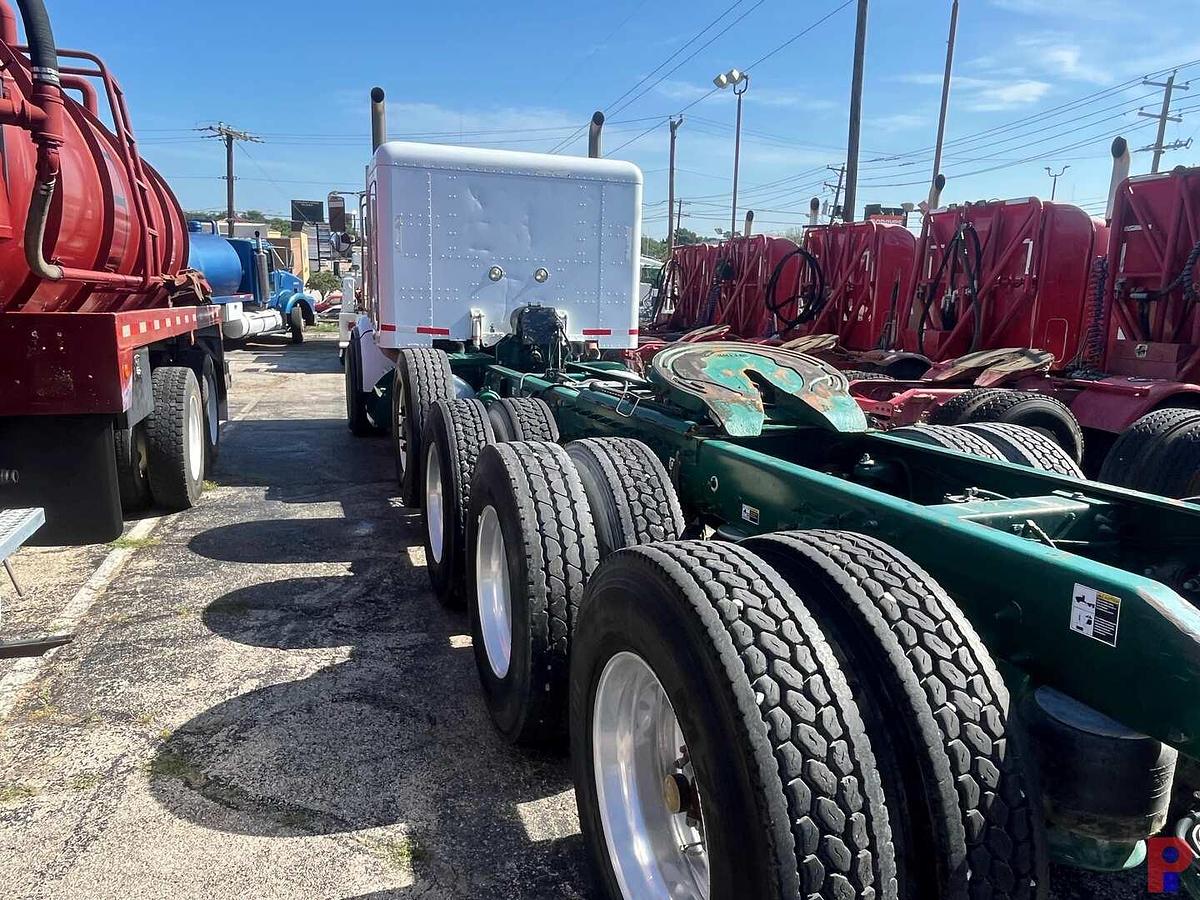 Used 2011 Peterbilt 367 Tri Drive 5 Axle Heavy Haul Sleeper Truck