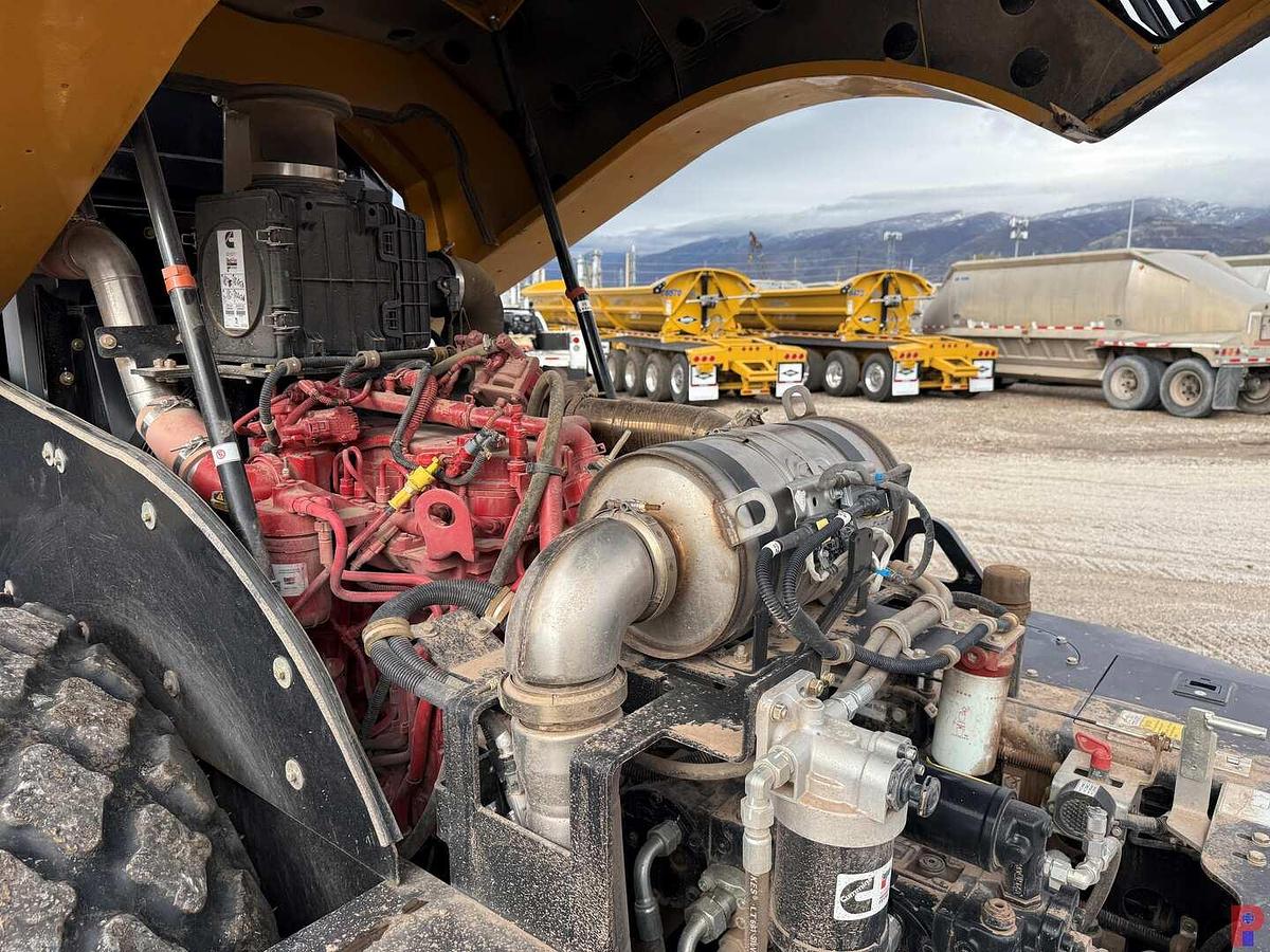 Used 2022 SANY SSR120C-8 VIBRATORY PADFOOT COMPACTOR **5 YEAR 5000 HOUR WARRANTY FROM IN SERVICE DATE**