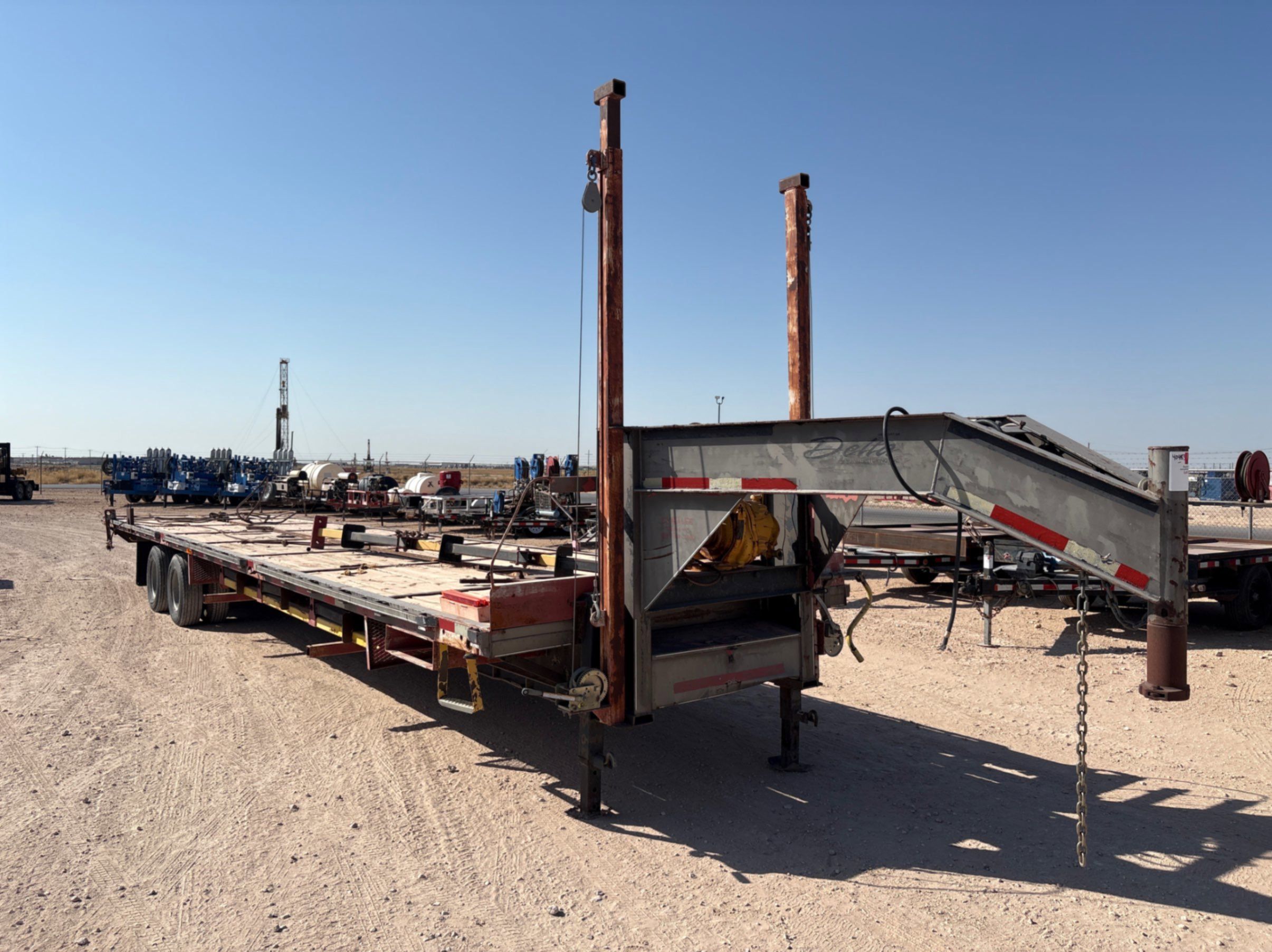 Used 2007 DELTA TRAILERS 40’ X 101” T/A GOOSENECK PIPE HANDLER TRAILER