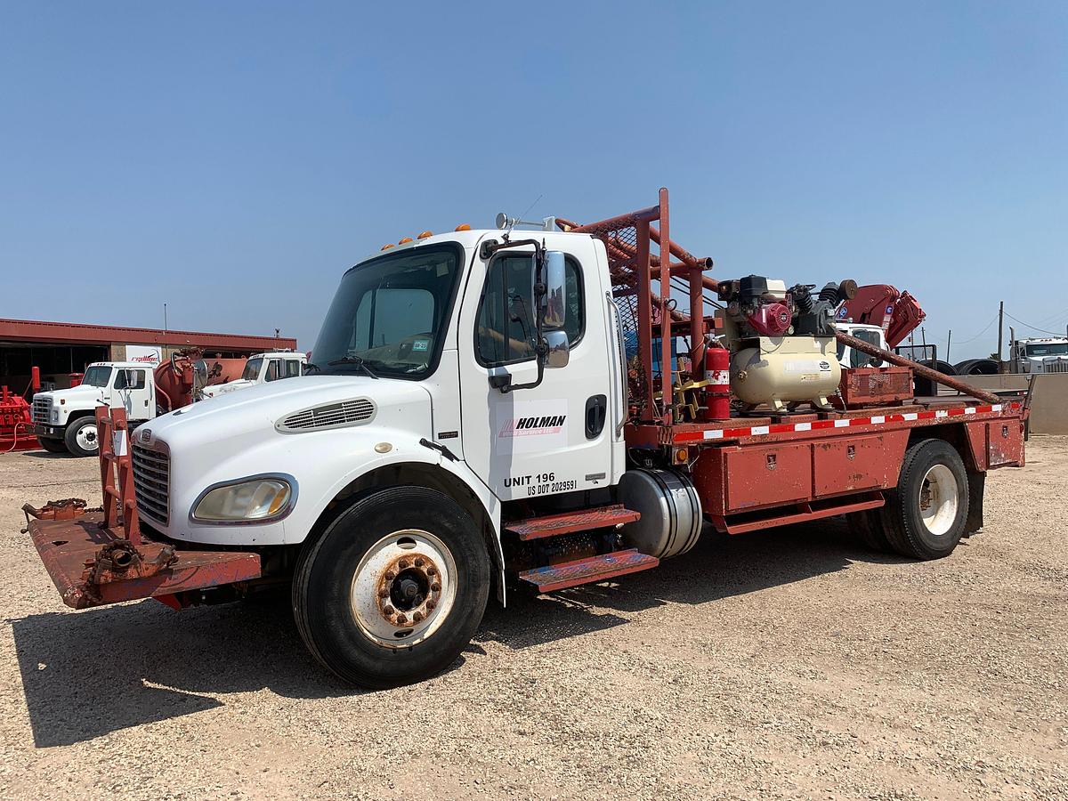Used 2007 FREIGHTLINER M2 106 S/A DAYCAB GIN POLE TRUCK