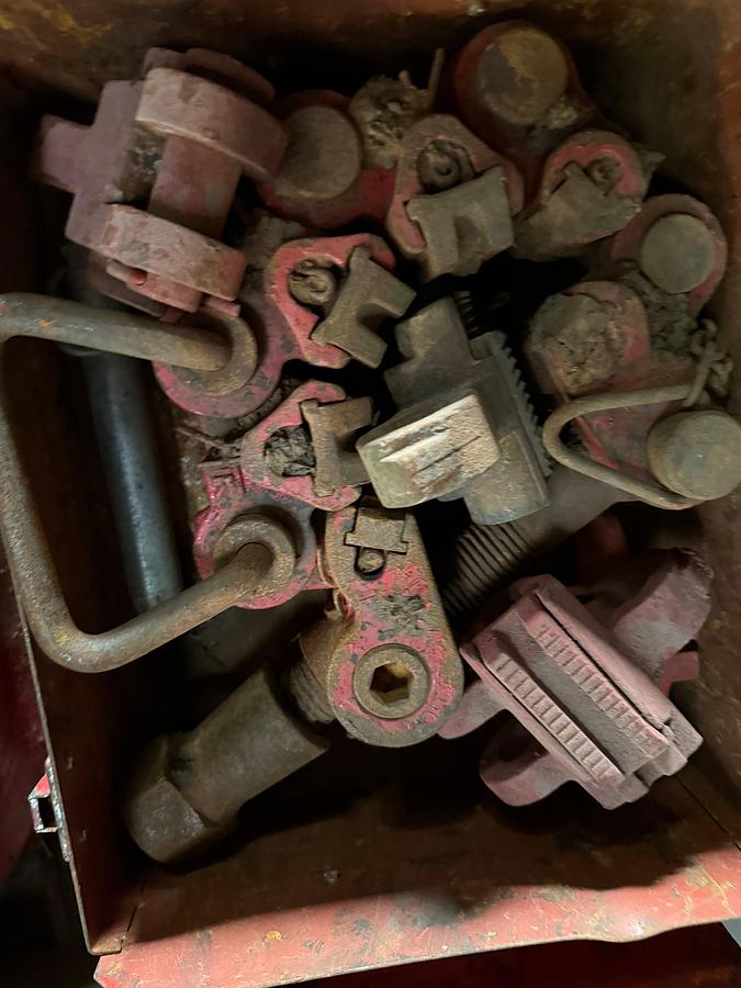 Used (5 x $) TYPE T SAFETY CLAMPS