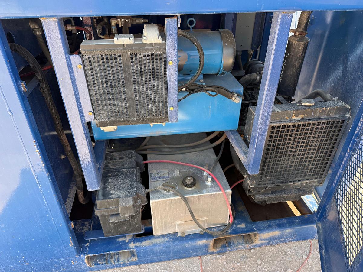 Used SELF CONTAINED 20K WP GREASE INJECTION UNIT COMBO P/B 8.4-KW ISUZU DIESEL GENERATOR