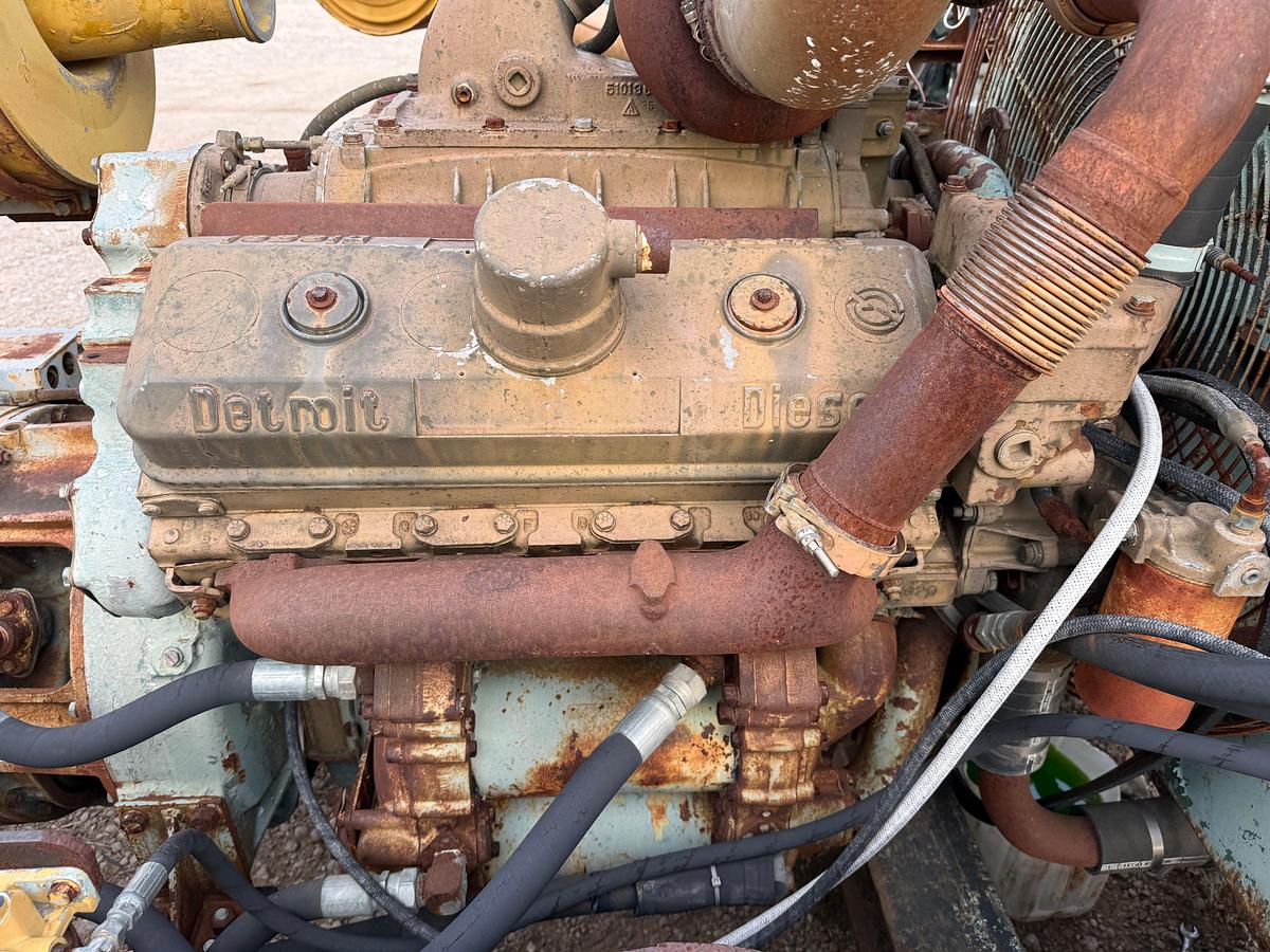 Used DETROIT 8V92T W/ TWIN DISC F-11524-TC-1 TORQUE CONVERTER & RADIATOR, SKIDDED