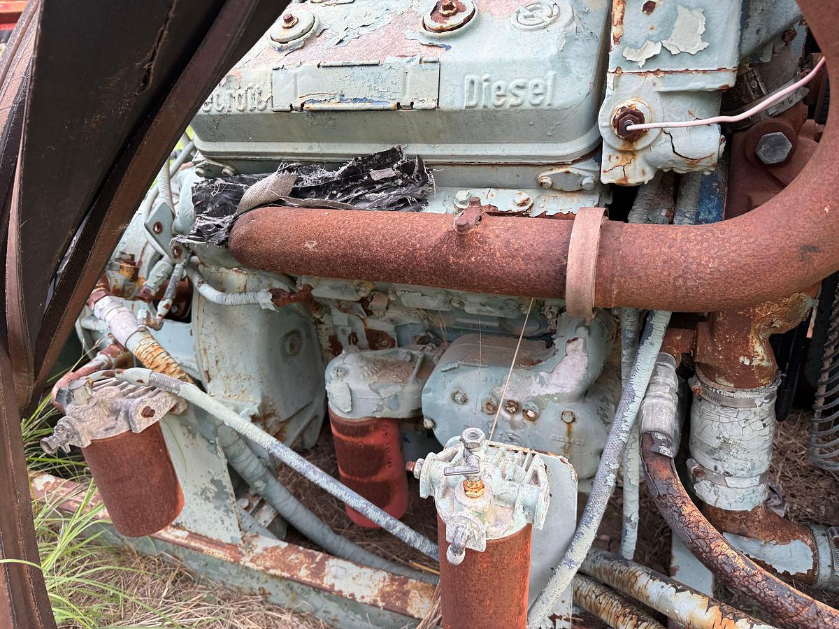 Used DETROIT 6V92T ENGINE W/ TWIN DISC F-10017-TC1 TORQUE CONVERTER & RADIATOR, SKIDDED