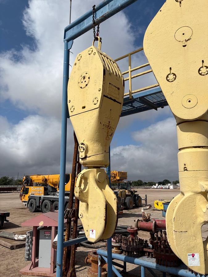Used Stop Brewster 250 ton 5-sheave block