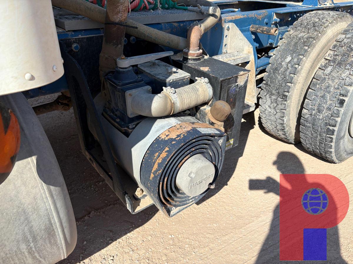 Used 2007 PETERBILT 378 T/A SLEEPER VAC TRUCK (INOP)