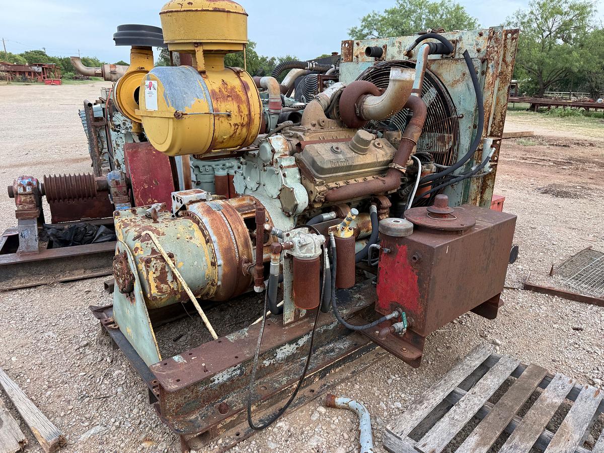 Used DETROIT 8V92T W/ TWIN DISC F-11524-TC-1 TORQUE CONVERTER & RADIATOR, SKIDDED