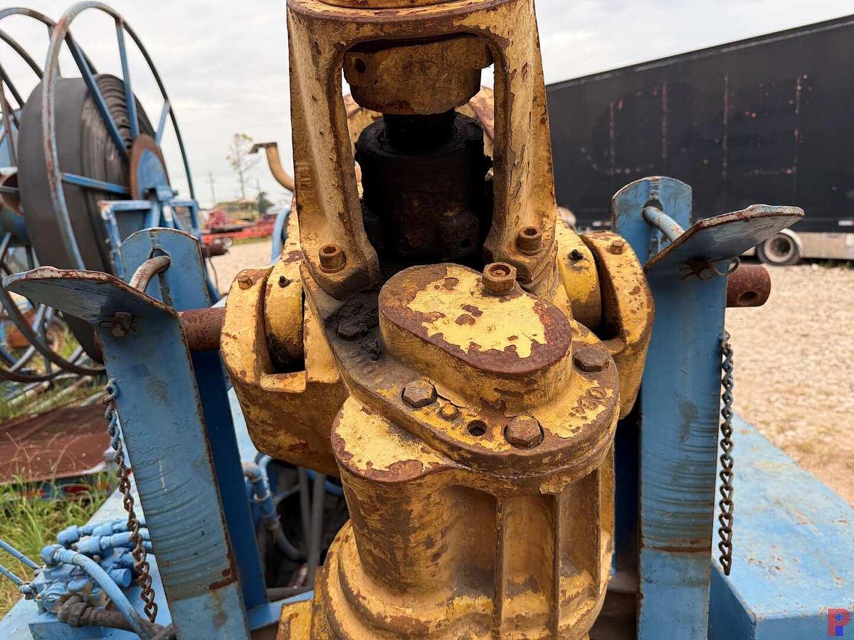 Used EVCO 85 TON POWER SWIVEL MTD. ON 19’ T/A GOOSENECK TRAILER