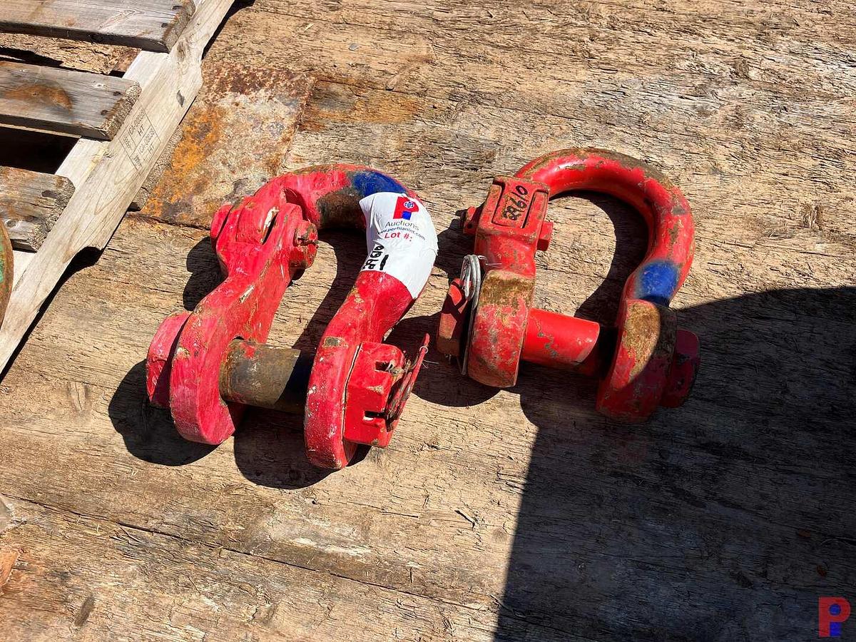 Used (2) 3” & 2” BLOCK CLEVISES