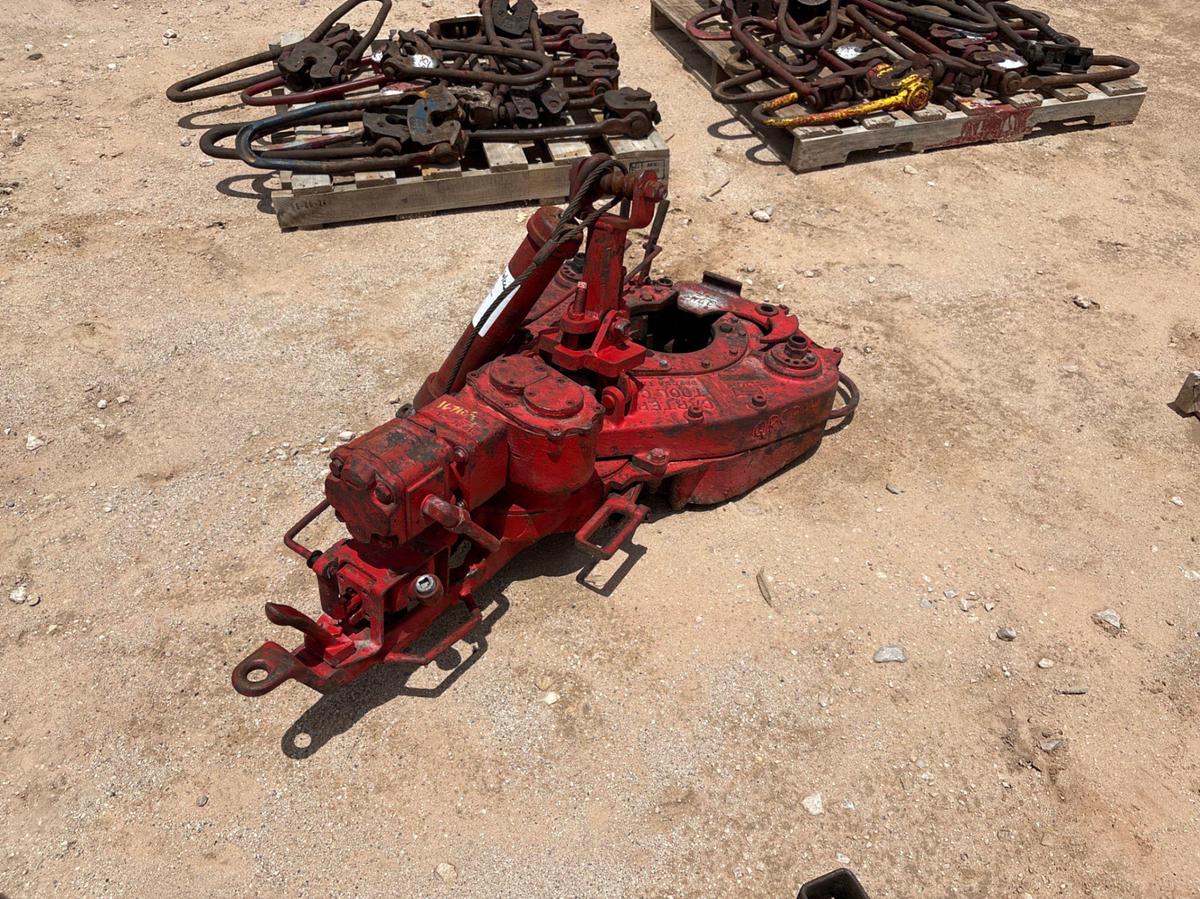Used Carter tool co model 4500 hydraulic tubing tong