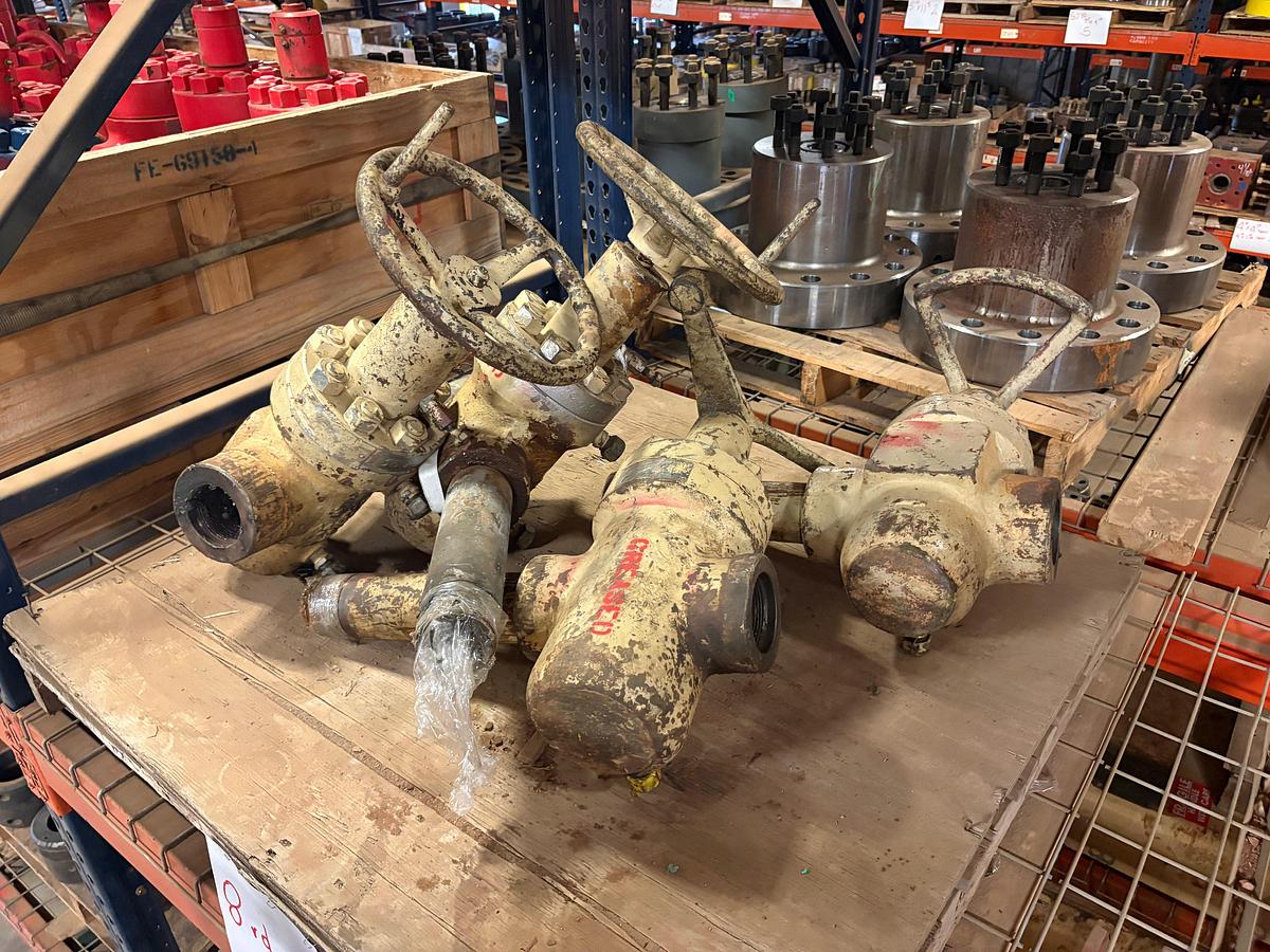 Used (4x$) 2-9/16” 8RD 5k gate valves