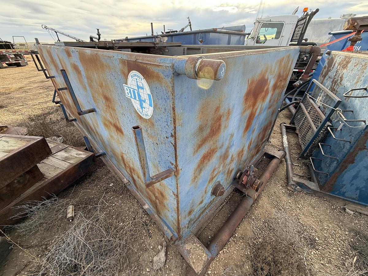 Used 18’L X 7’W X 5’H 2-COMP. REVERSE PIT W/ CATWALK, HOSE RACK, & TROUGH