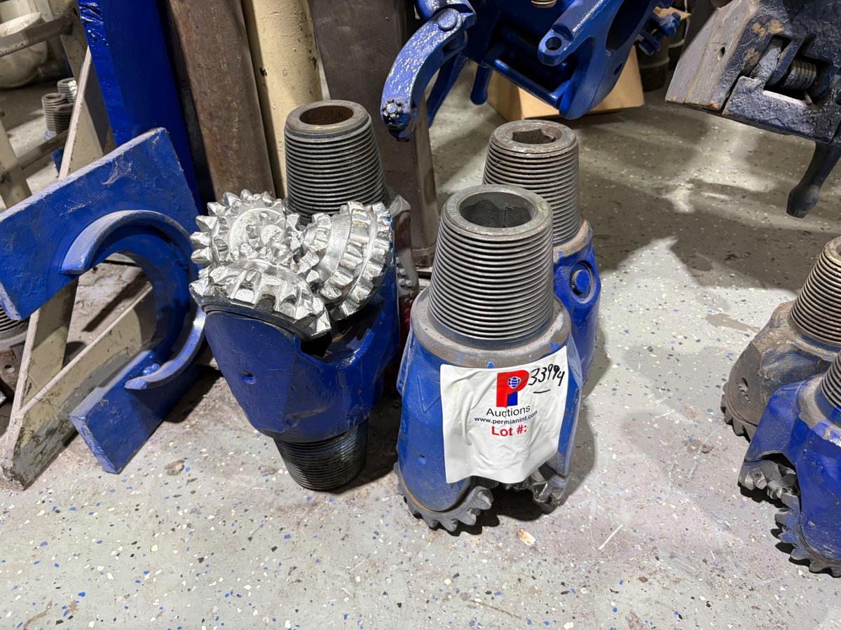 Used (4x$) 7-7/8” tricone drill bits