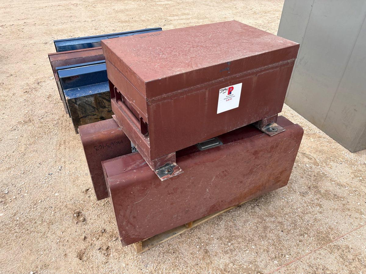 Used (2) 3.5’l rki toolboxes & (1) 32” x 19” x 18” toolbox