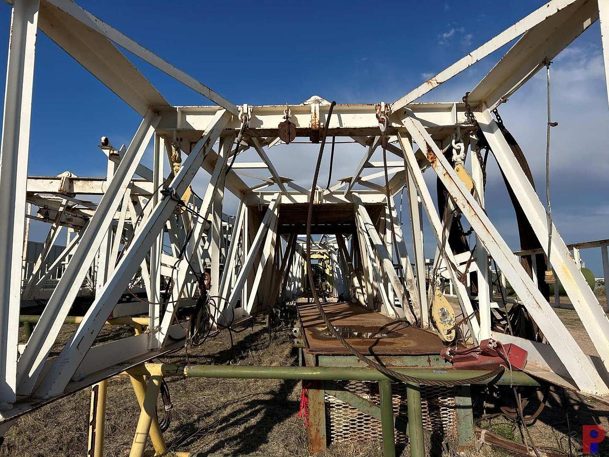 Used COVCO 136’-650,000 LBS DRILLING MAST