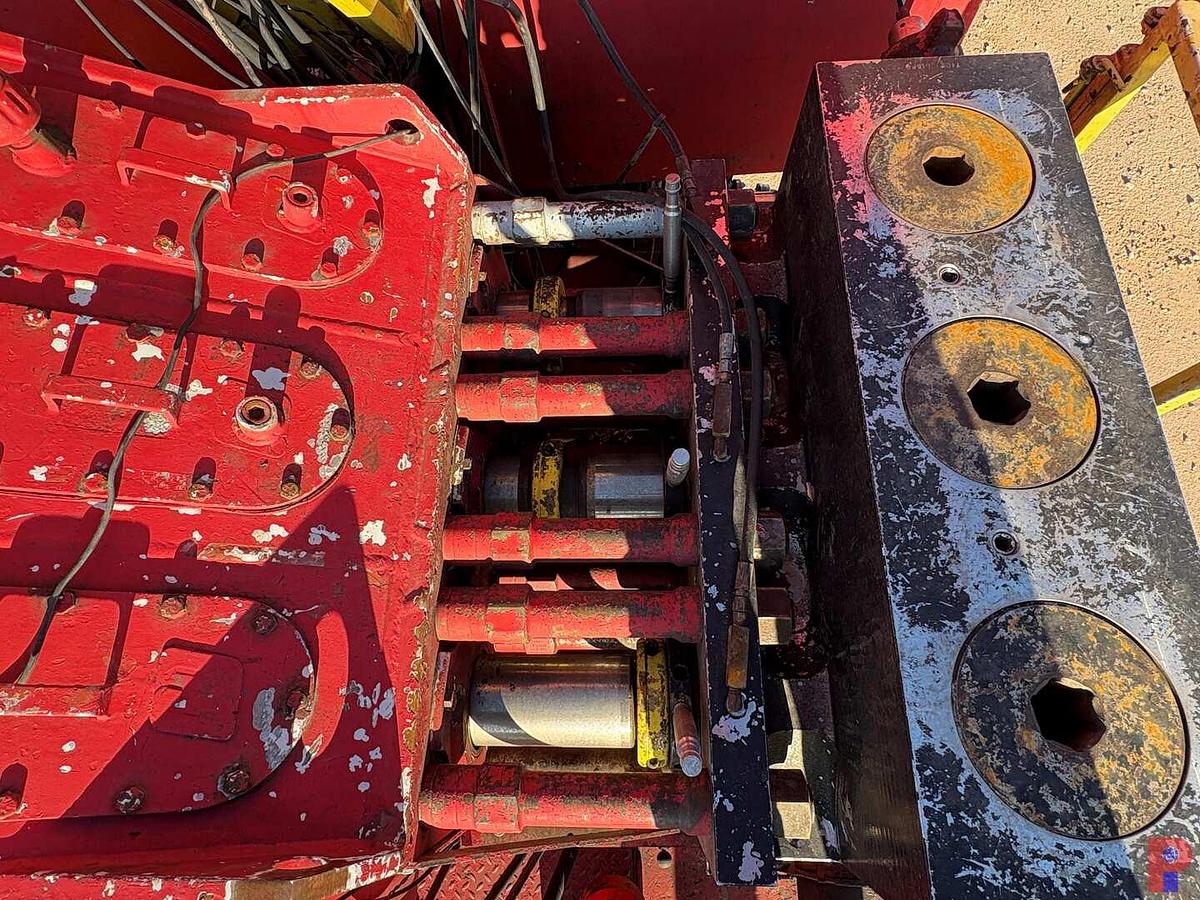 Used 2011 BLACKSTONE TRAILER MFG 3-AXLE FRAC PUMP TRAILER