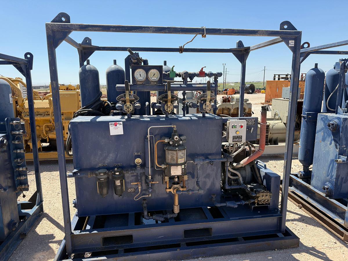 Used MEYERS 3-STATION 4-BOTTLE ACCUMULATOR CLOSING UNIT, SKIDDED