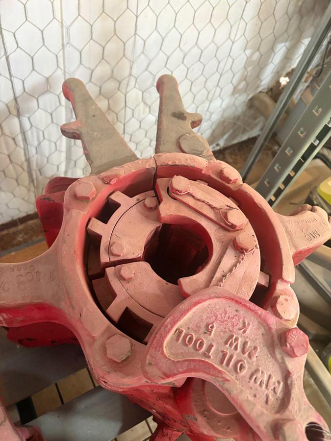 Used BJ YT slip type elevator