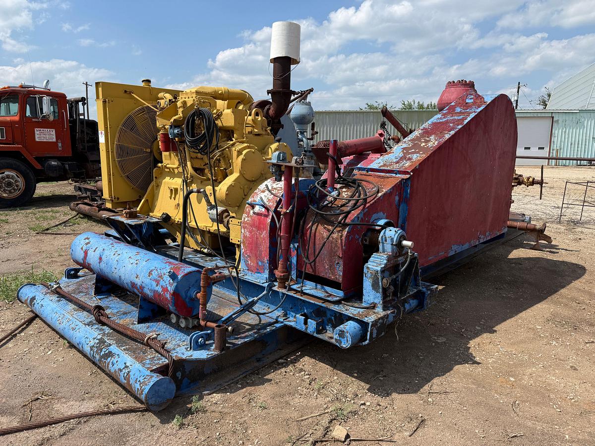 Used OILWELL 7-1/4”x14” DUPLEX MUD PUMP P/B CAT D353