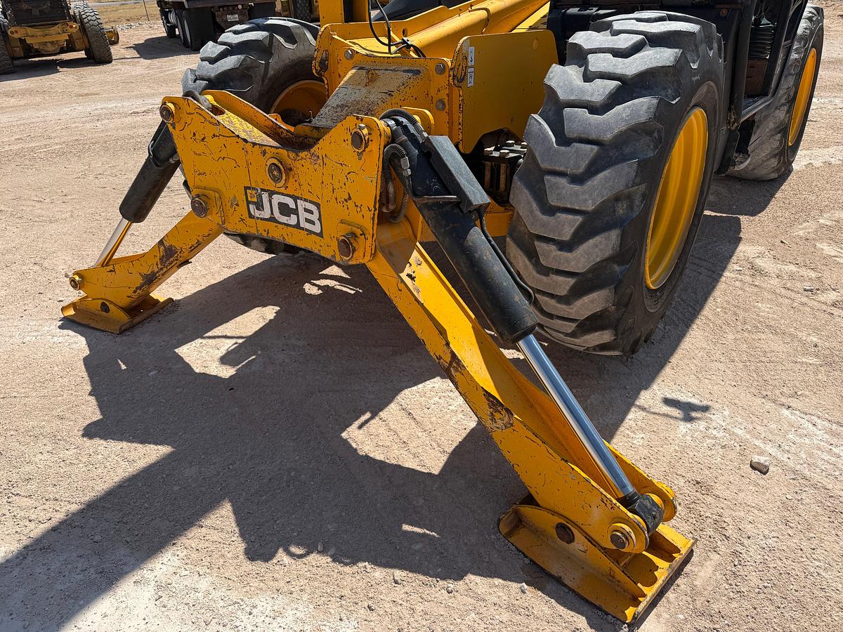 Used 2011 JCB 510-56 10,000lb telehandler forklift