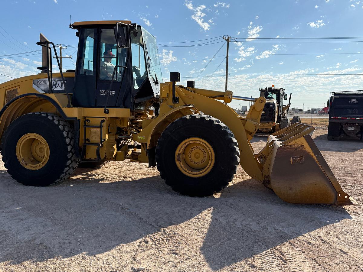Used 2008 CATERPILLAR 950H WHEEL LOADER