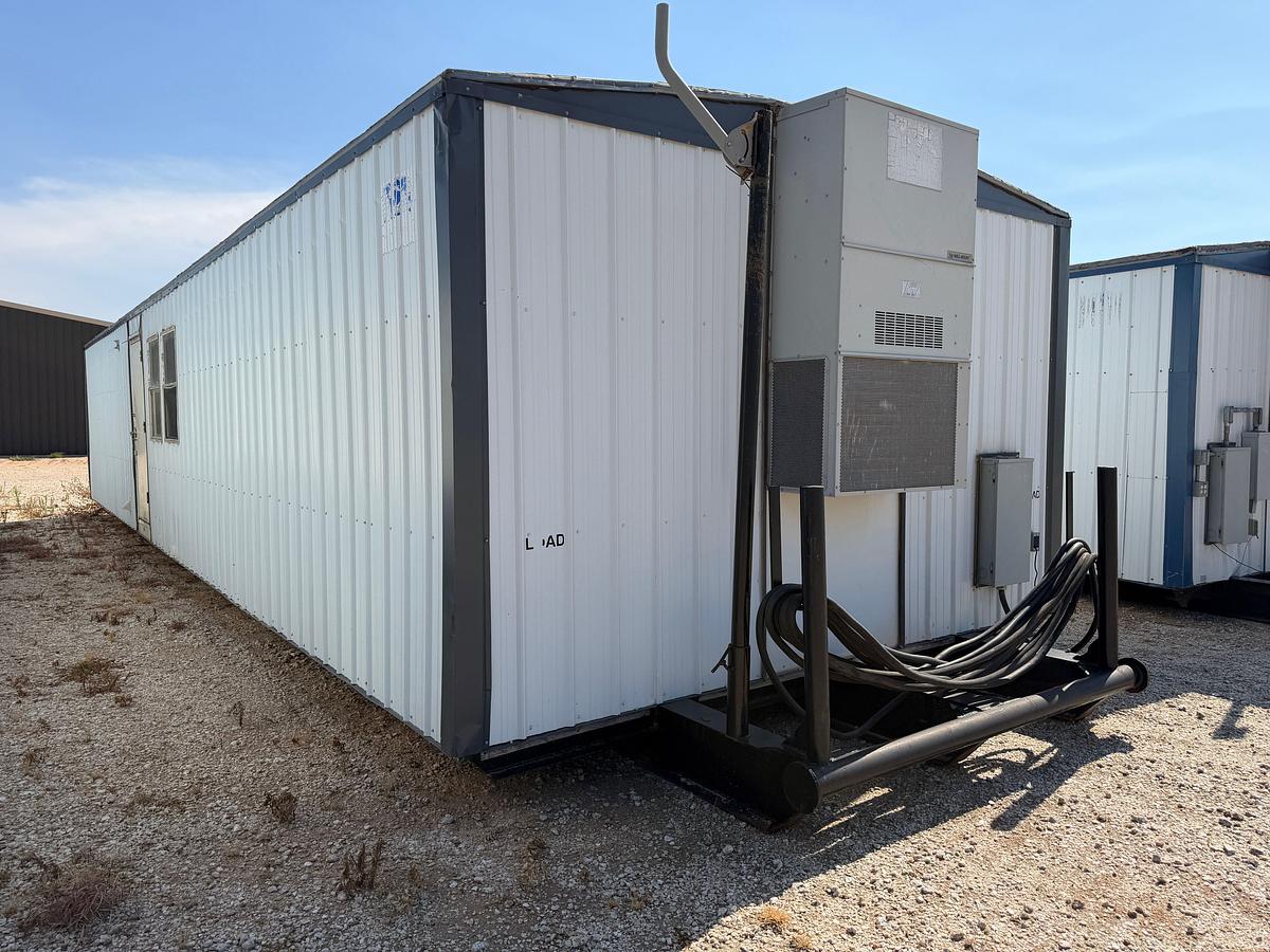 Used 48x14 (12) Bed skidded Living Quarters