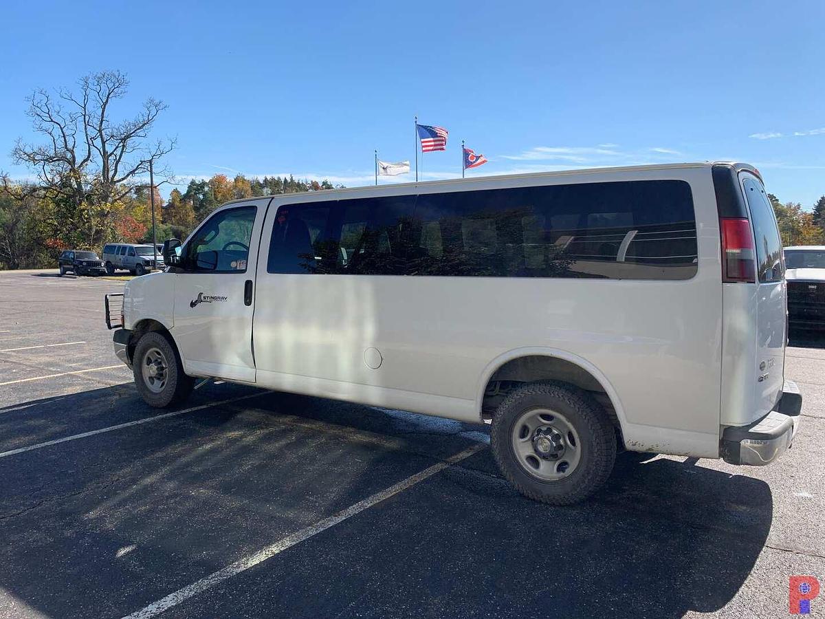 Used 2016 CHEVROLET EXPRESS 11-PERSON PASSENGER VAN