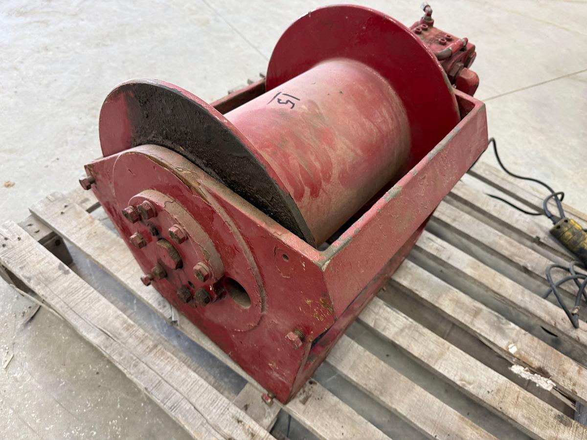 Used BRADEN GEARMATIC HYDRAULIC WINCH