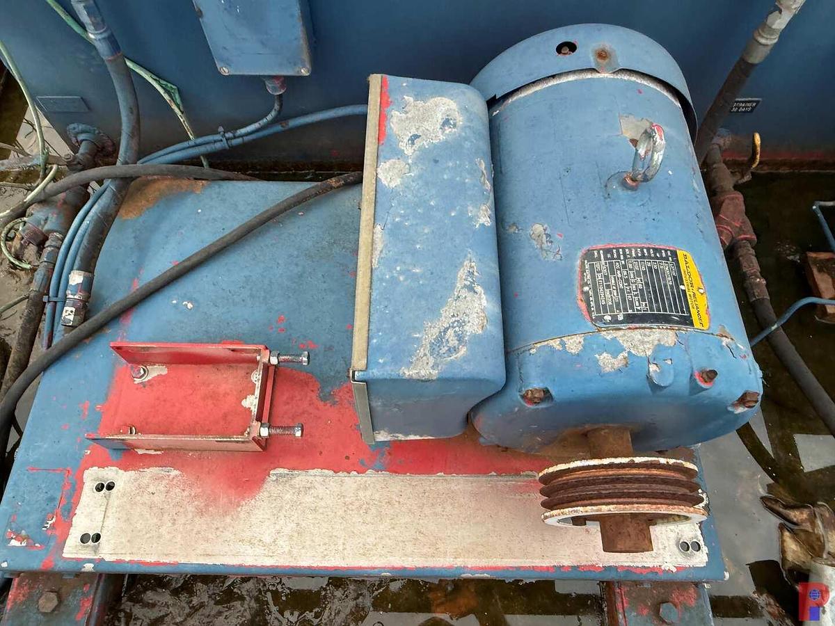 Used MASSCO MOD. S160-11SB3  6-BOTTLE 4-STATION SKIDDED ACCUMULATOR CLOSING UNIT