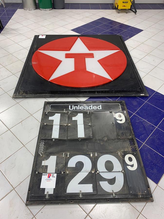 Used 6’ x 6’  Texaco Sign w/ Unleaded Gasoline Price Sign