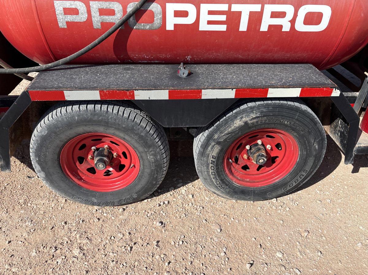 Used 2017 SAGE OIL VAC 14’ X 5’ T/A BUMPER PULL LUBE TRAILER